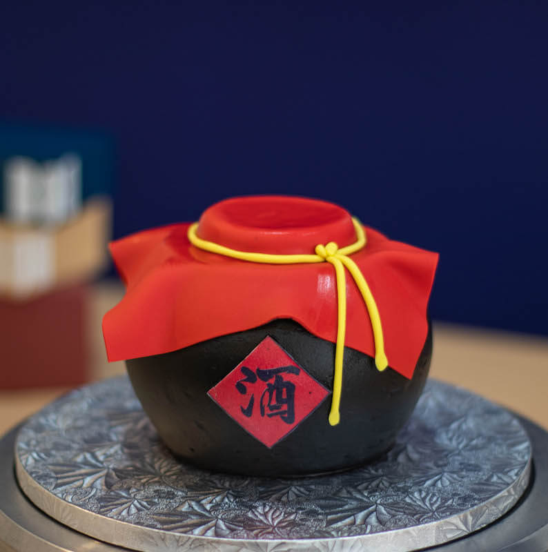 3D Chinese Wine Shaped Birthday Cake